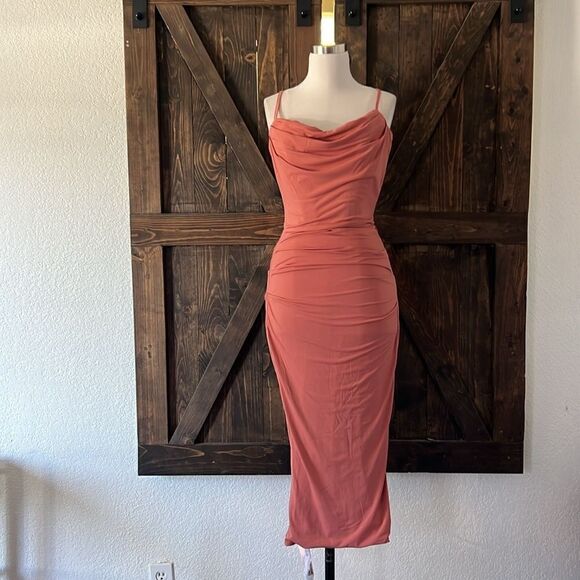 NWT HOUSE OF CB MARCIELLA ROSE DRAPED CORSET MIDI DRESS PINK - Picture 10 of 16